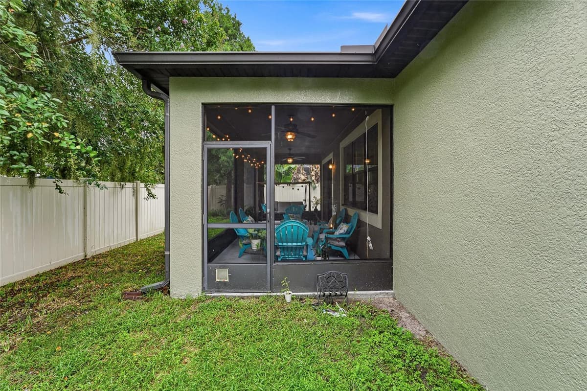 1008 OAKCREST DRIVE — photo 36 of 43