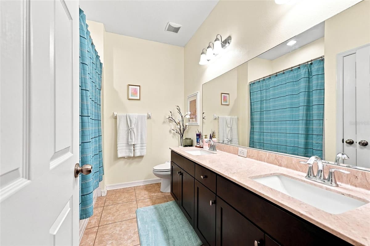 1008 OAKCREST DRIVE — photo 29 of 43