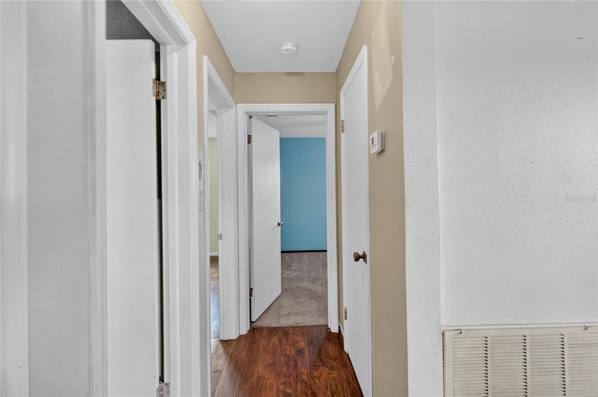 120 E HOFFMAN ST — photo 28 of 62