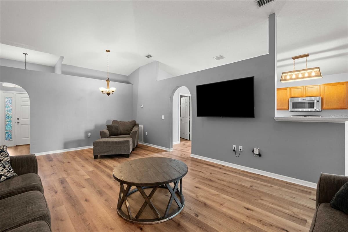 14423 FINSBURY DRIVE — photo 4 of 36