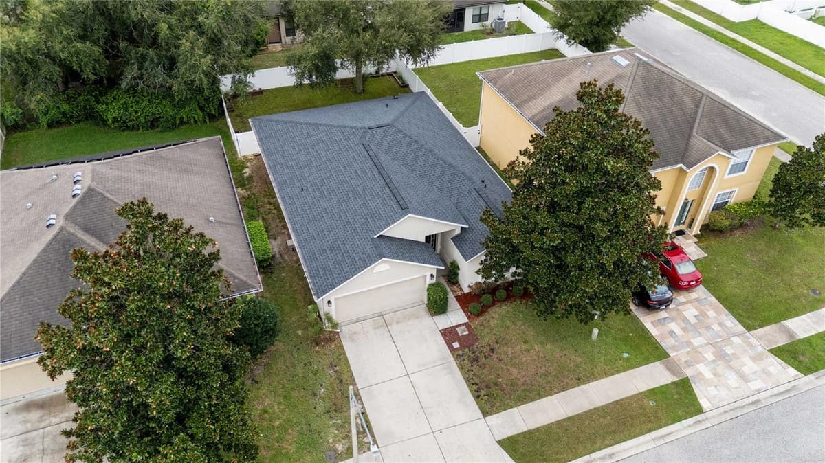14423 FINSBURY DRIVE — photo 33 of 36