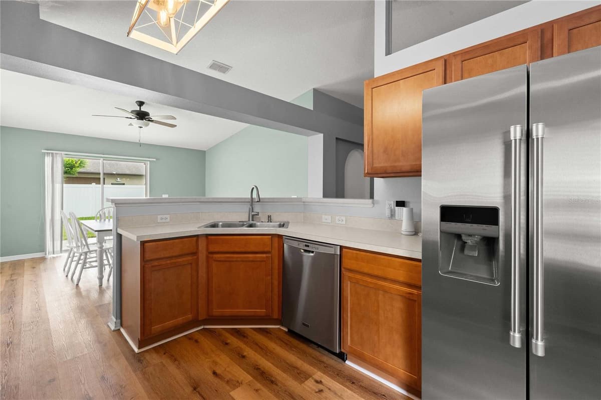14423 FINSBURY DRIVE — photo 10 of 36