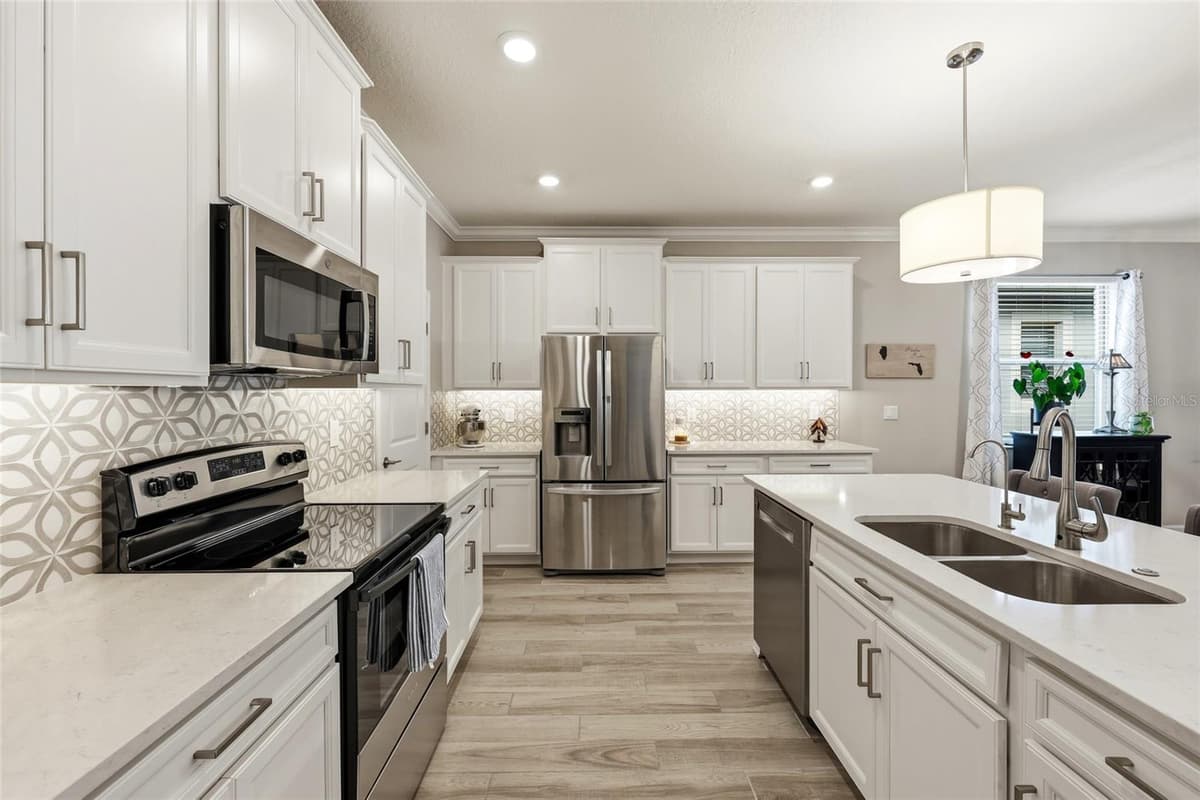 31553 CANNON RUSH DRIVE — photo 2 of 85