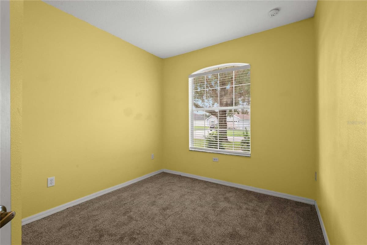 2556 75TH BOULEVARD — photo 19 of 41