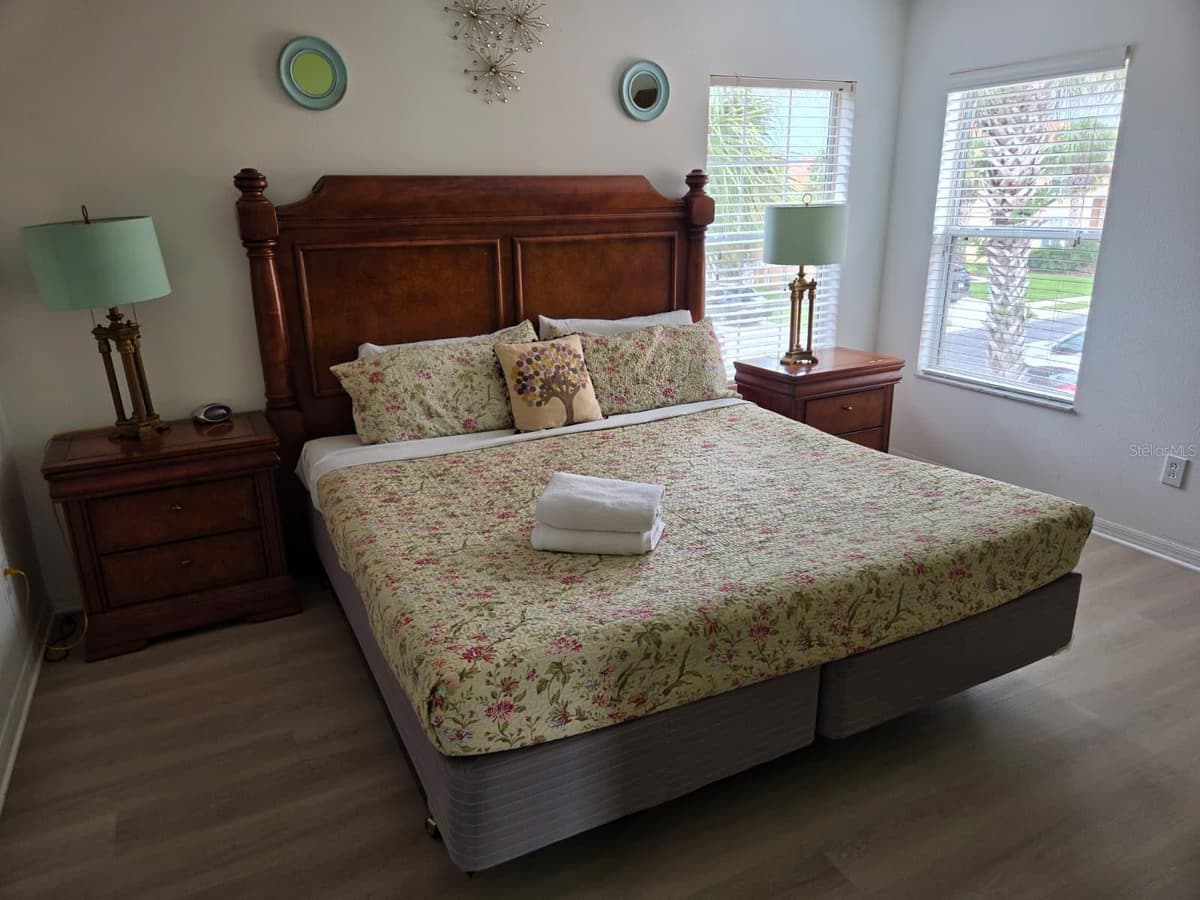 256 SEVILLA AVENUE — photo 19 of 21