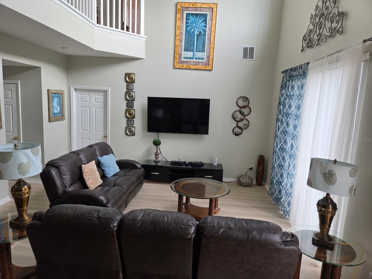 256 SEVILLA AVENUE — photo 8 of 21