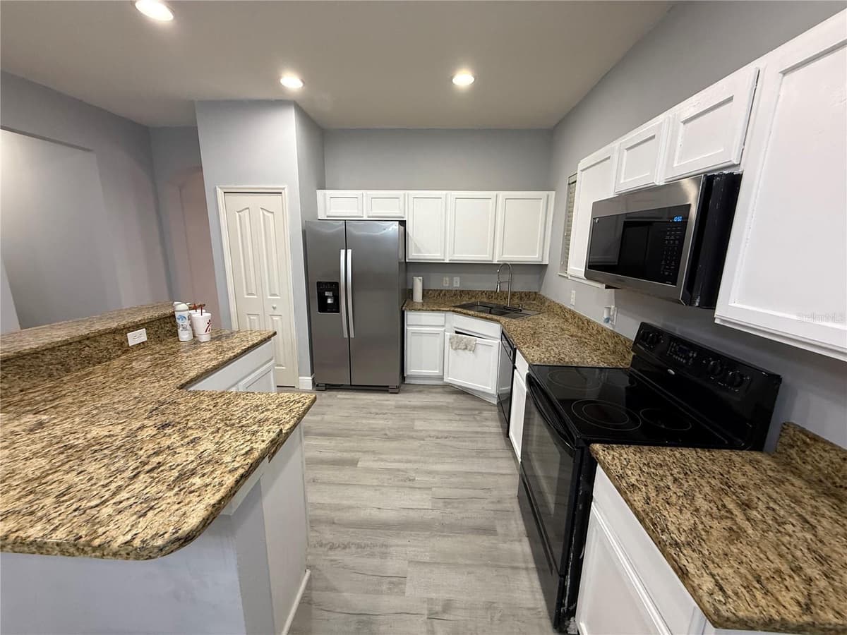 16321 SAINT AUGUSTINE STREET — photo 12 of 29