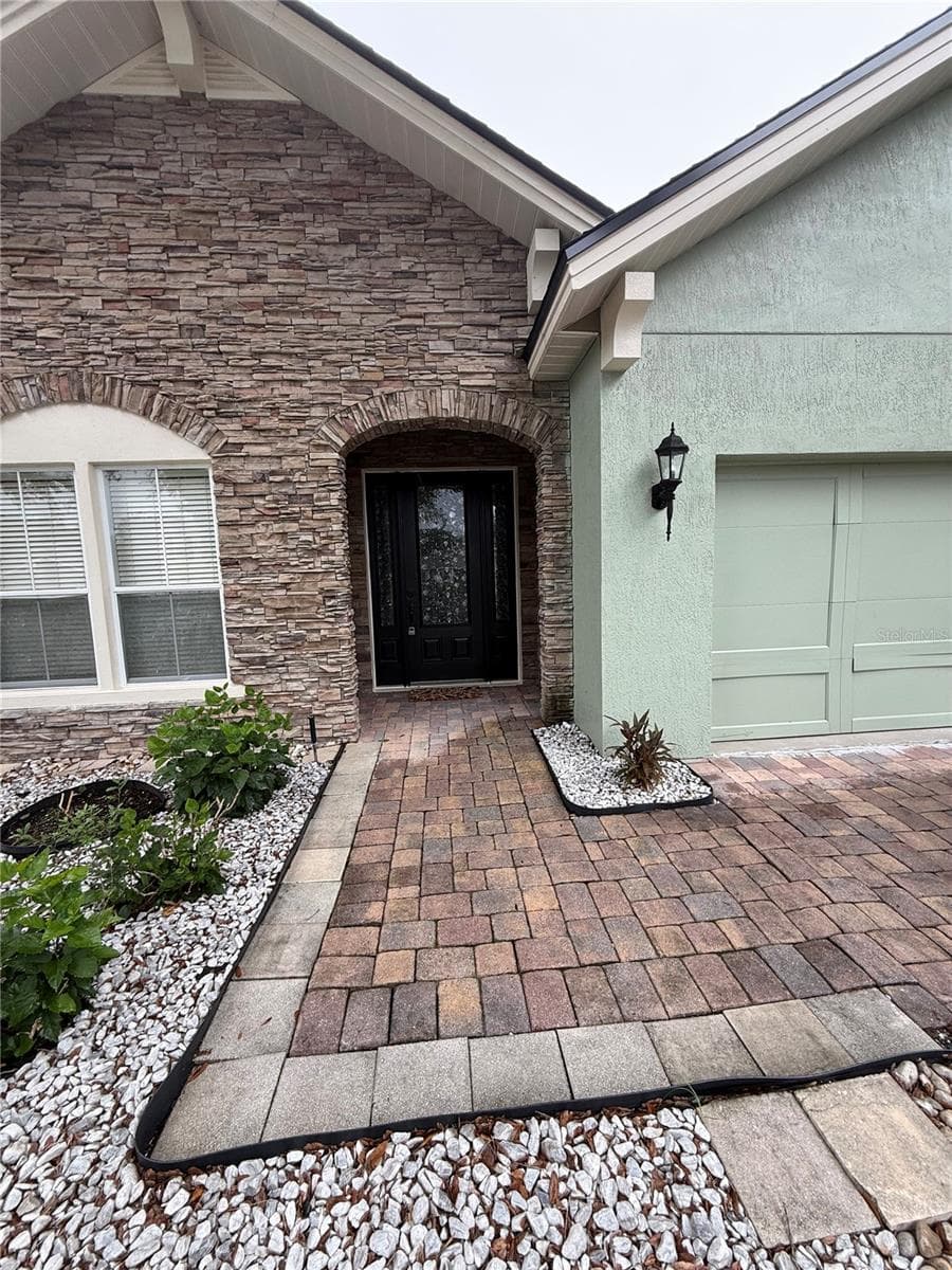 16321 SAINT AUGUSTINE STREET — photo 2 of 29