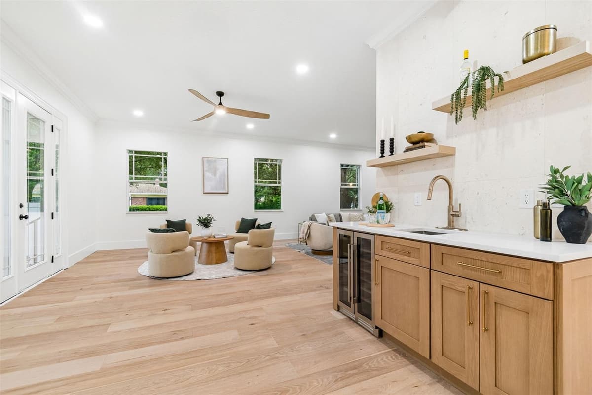 2722 MYRTLE AVENUE — photo 15 of 55