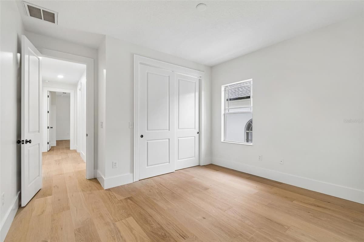 2722 MYRTLE AVENUE — photo 33 of 55