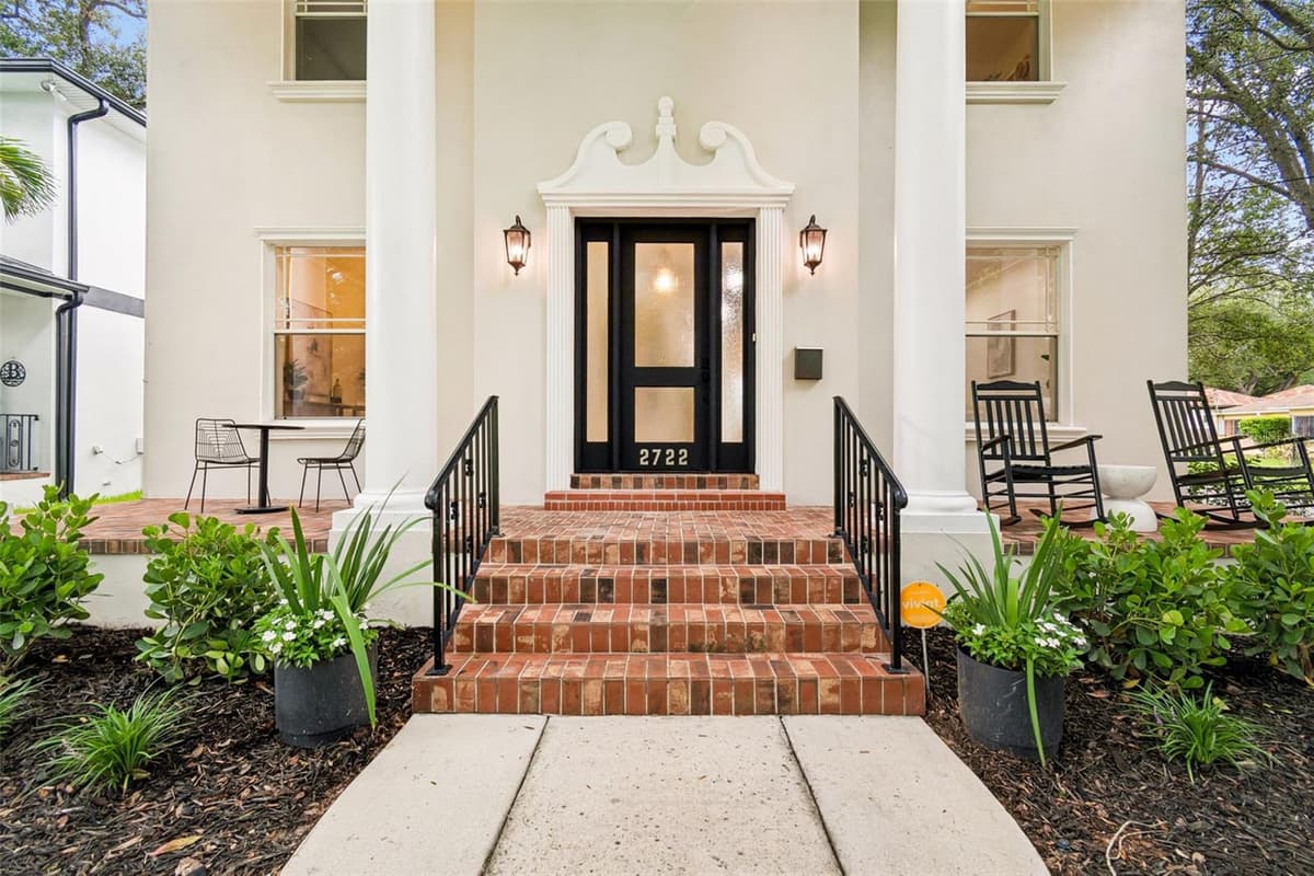 2722 MYRTLE AVENUE — photo 4 of 55