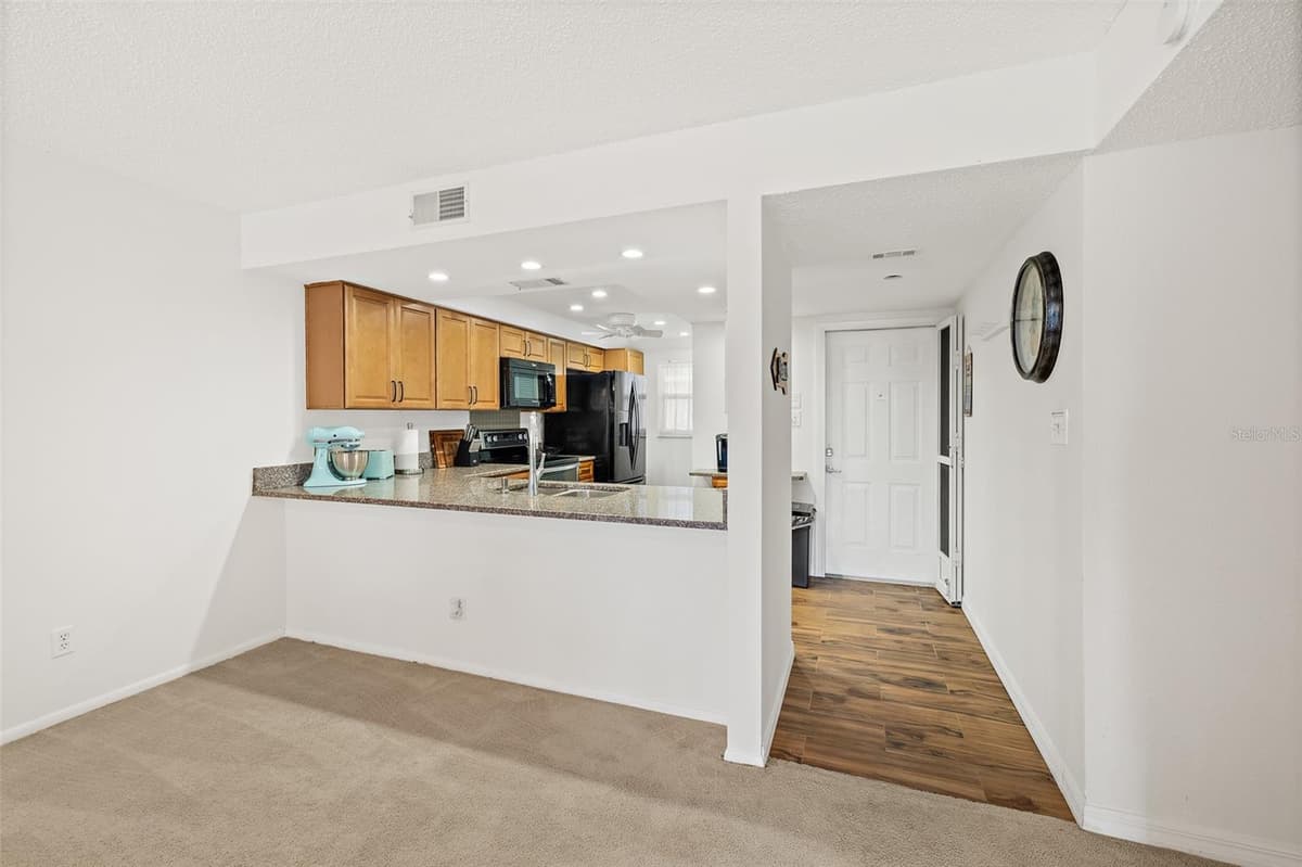 1700 ATLANTIC AVENUE — photo 7 of 41