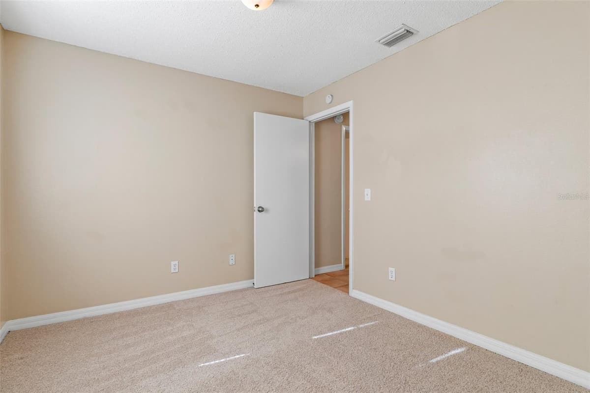 1628 BAKER ROAD — photo 33 of 48