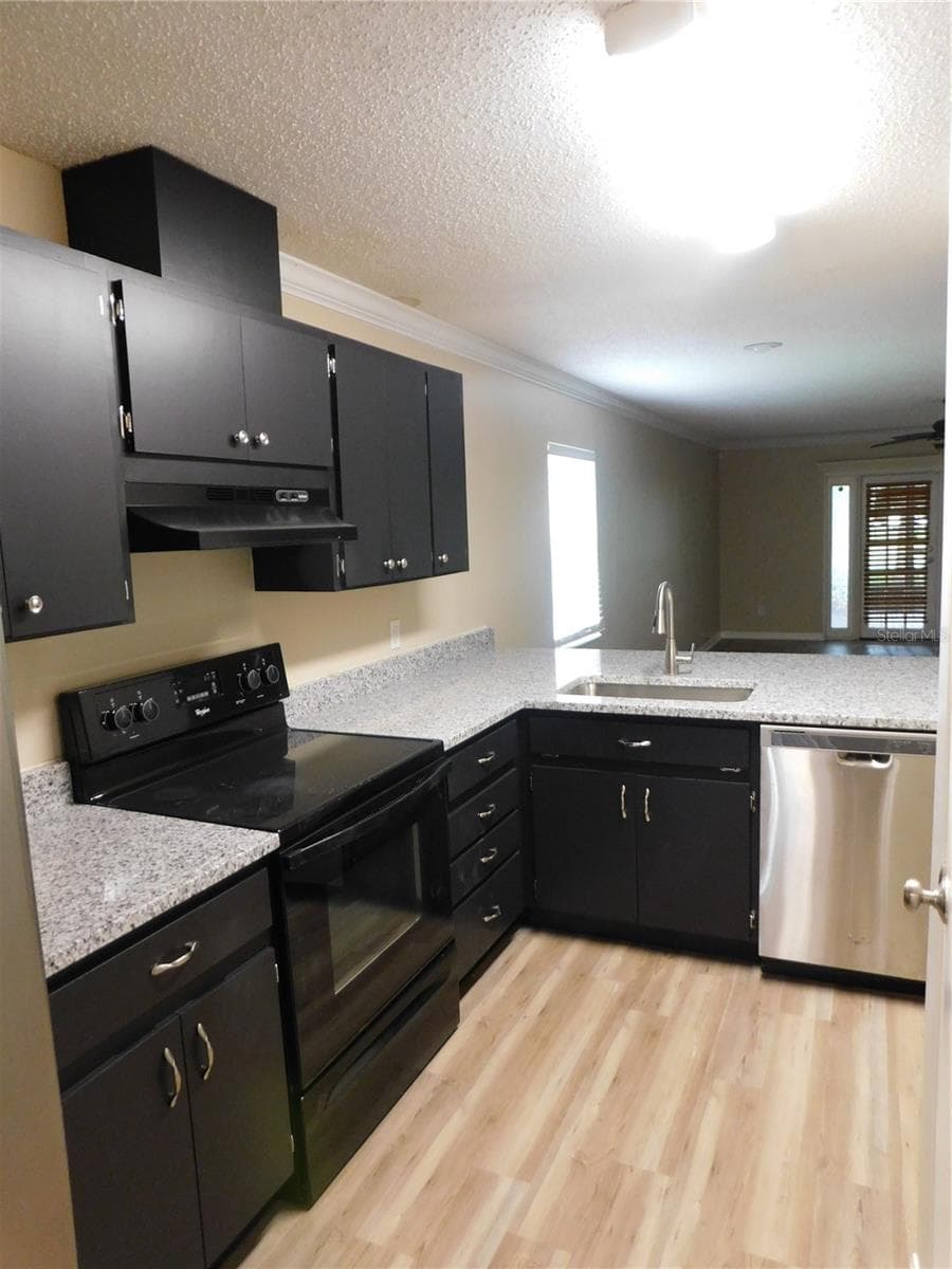 1628 BAKER ROAD — photo 3 of 48