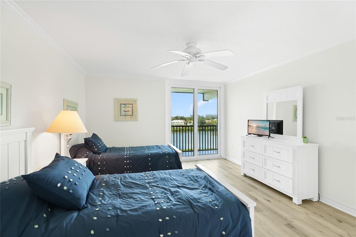 3240 GULF OF MEXICO DRIVE — photo 19 of 44