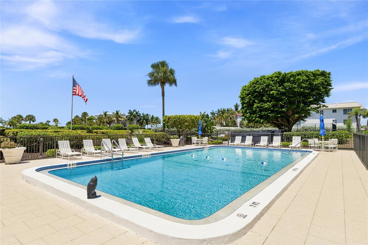 3240 GULF OF MEXICO DRIVE — photo 31 of 44