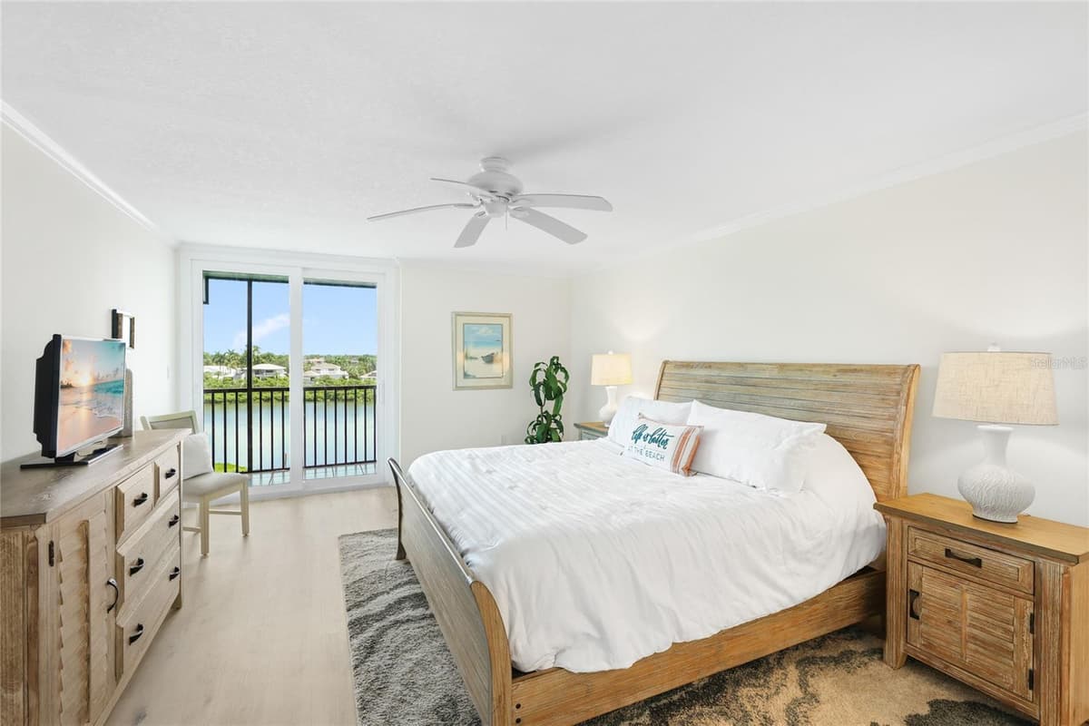 3240 GULF OF MEXICO DRIVE — photo 14 of 44