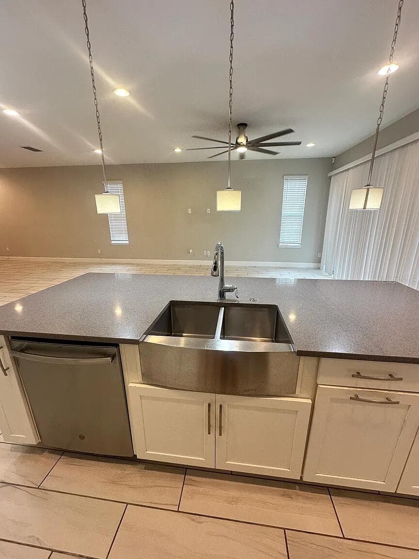 534 LAKE WILDMERE COVE — photo 8 of 37