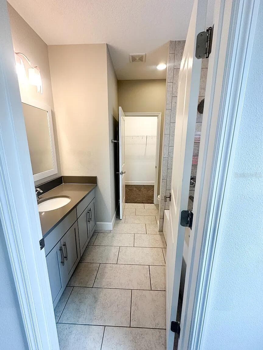 534 LAKE WILDMERE COVE — photo 19 of 37