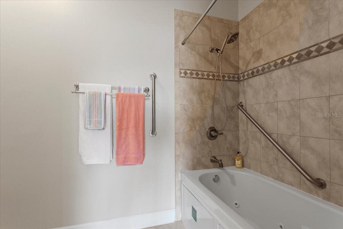 122 ARROW GLEN — photo 31 of 45