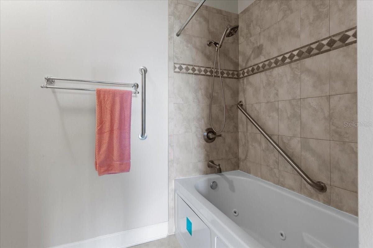 122 ARROW GLEN — photo 29 of 45