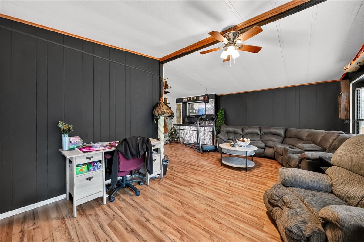 43110 4TH STREET — photo 3 of 23