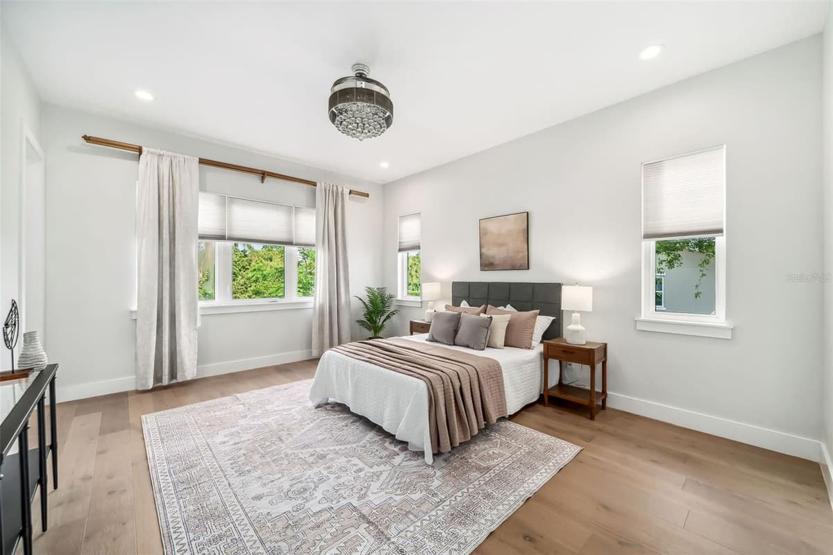 2407 LAFAYETTE AVENUE — photo 18 of 35