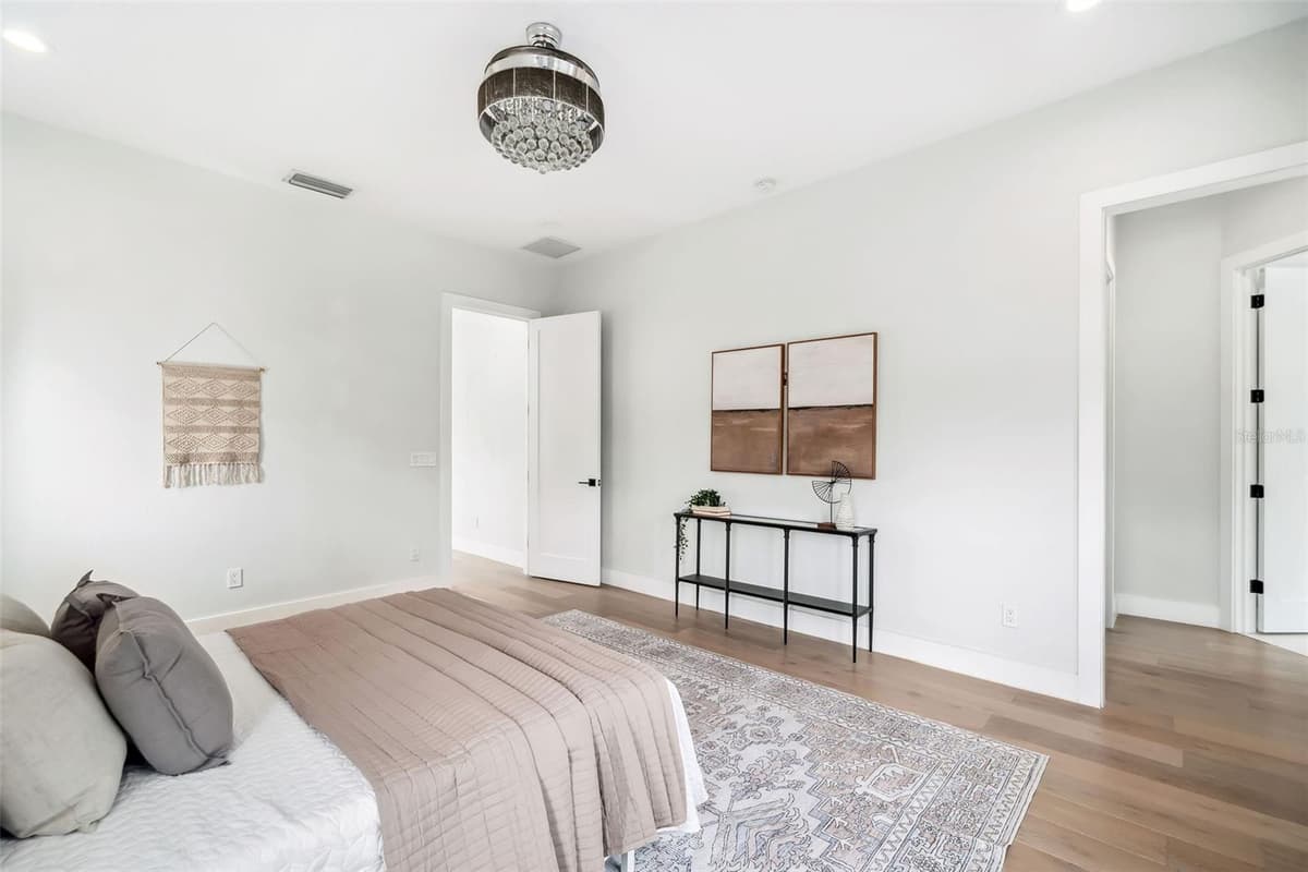 2407 LAFAYETTE AVENUE — photo 19 of 35
