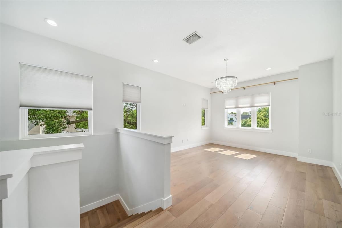 2407 LAFAYETTE AVENUE — photo 23 of 35