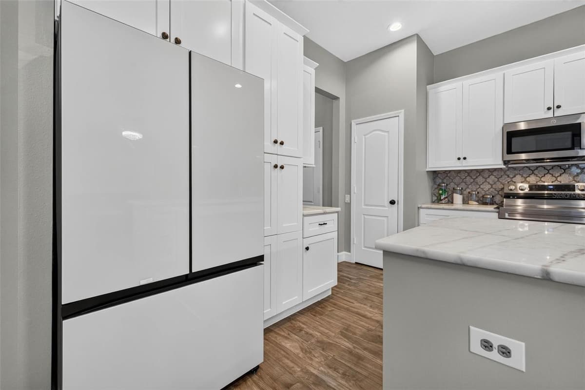 5849 RIVA RIDGE DRIVE — photo 11 of 50
