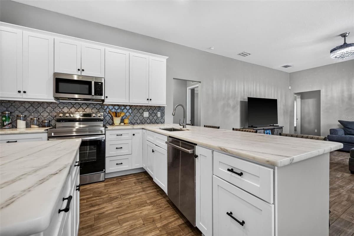5849 RIVA RIDGE DRIVE — photo 8 of 50