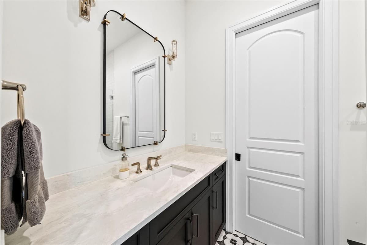 18907 LAKES EDGE WAY — photo 29 of 48
