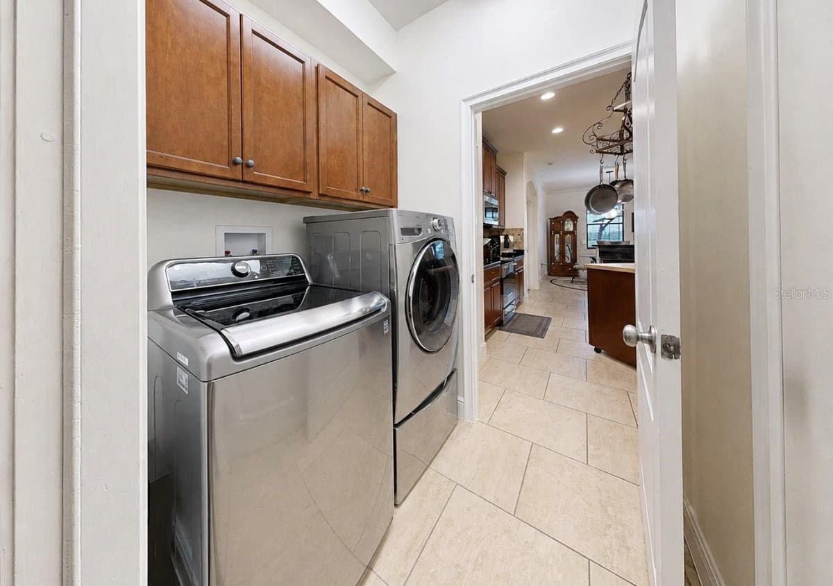 5335 SANDY SHELL DRIVE — photo 35 of 49