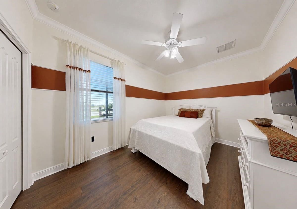 5335 SANDY SHELL DRIVE — photo 26 of 49