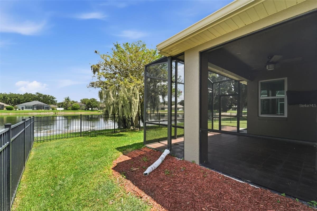 165 BRASSINGTON DRIVE — photo 31 of 42