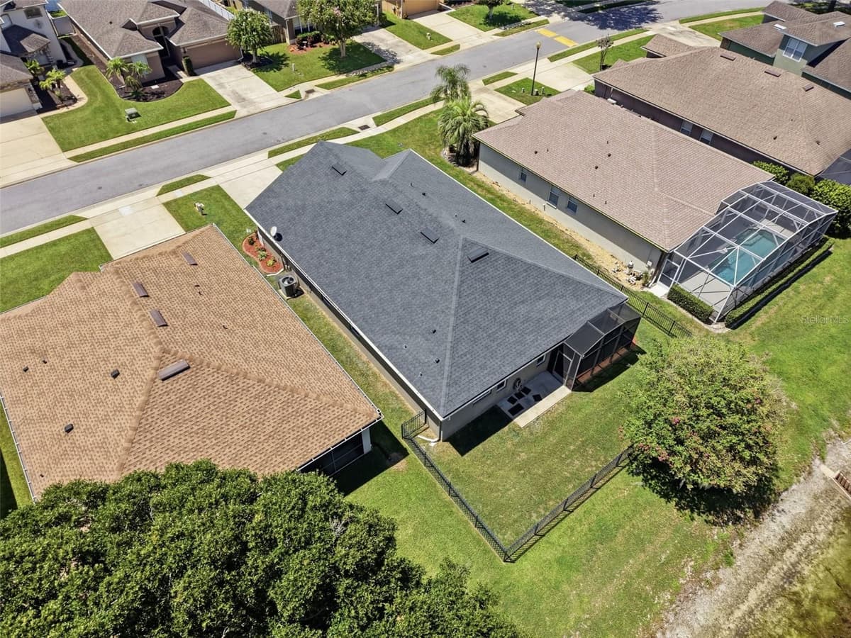 165 BRASSINGTON DRIVE — photo 41 of 42