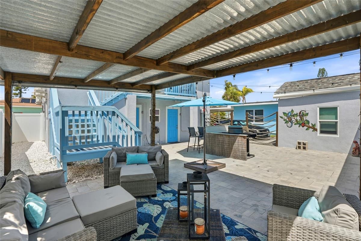 14135 PALM STREET — photo 41 of 60