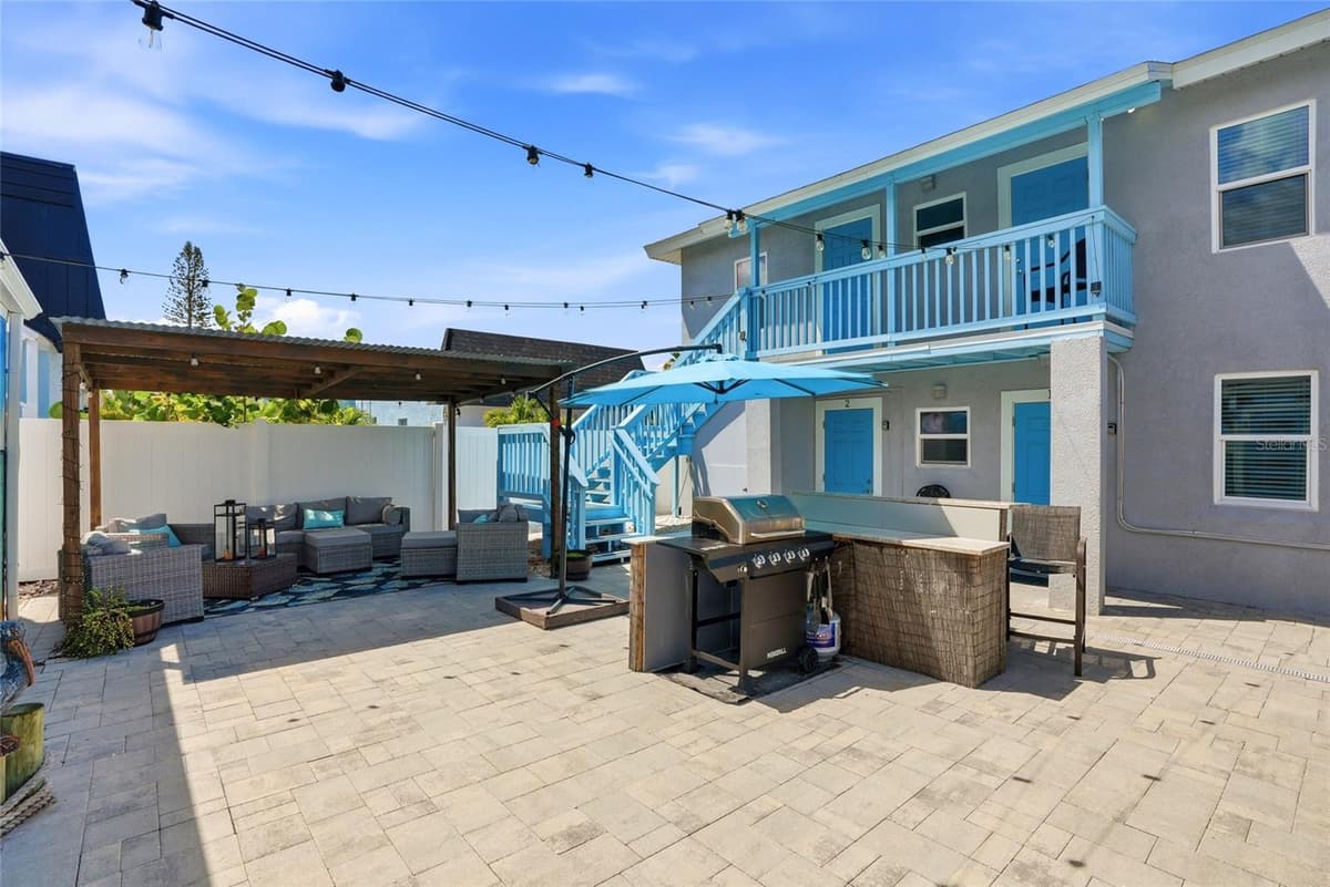 14135 PALM STREET — photo 39 of 60