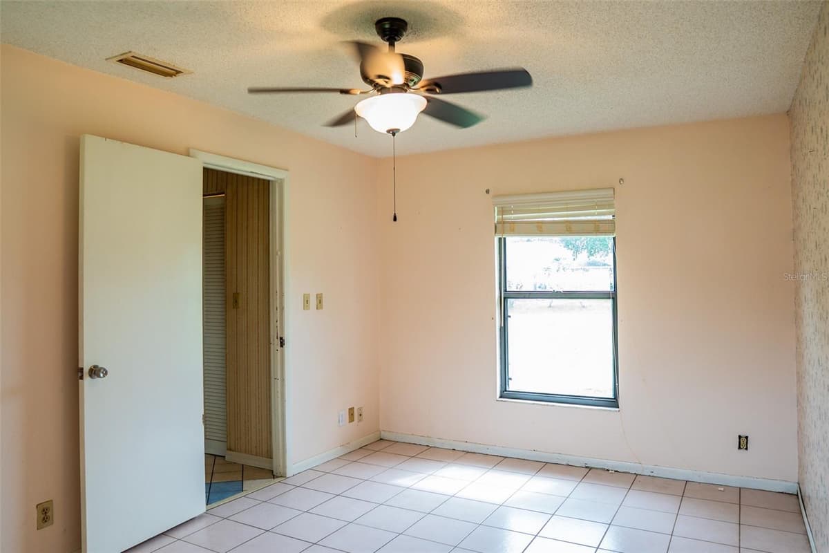 4148 BIG VALLEY BOULEVARD — photo 16 of 37