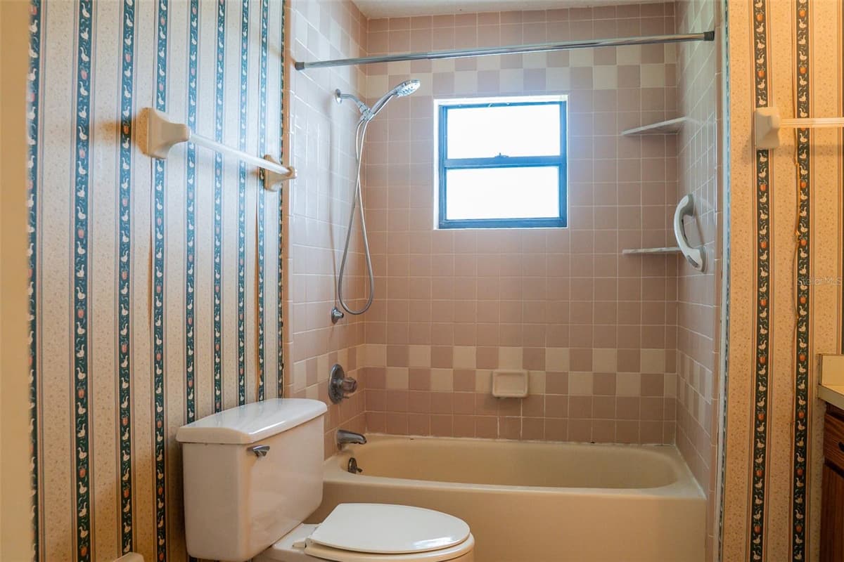 4148 BIG VALLEY BOULEVARD — photo 17 of 37