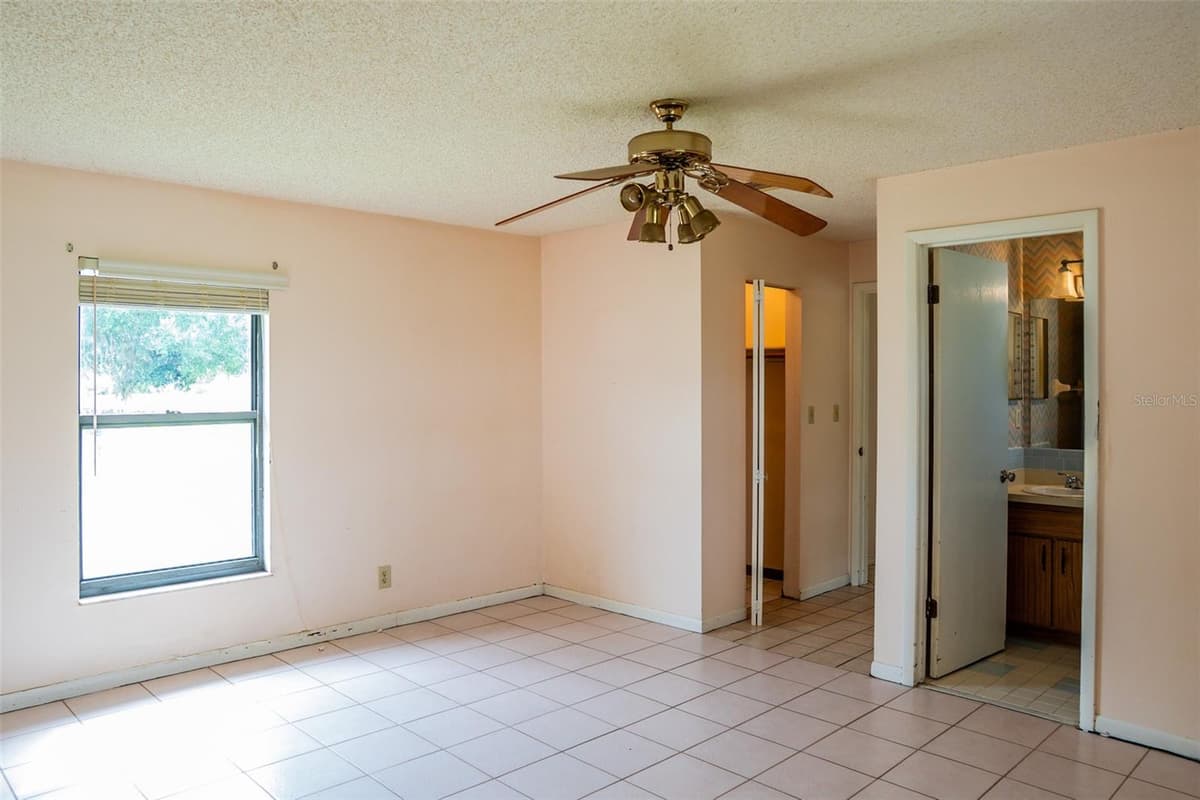 4148 BIG VALLEY BOULEVARD — photo 13 of 37