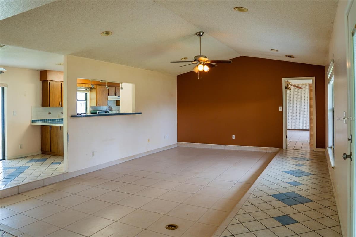 4148 BIG VALLEY BOULEVARD — photo 7 of 37
