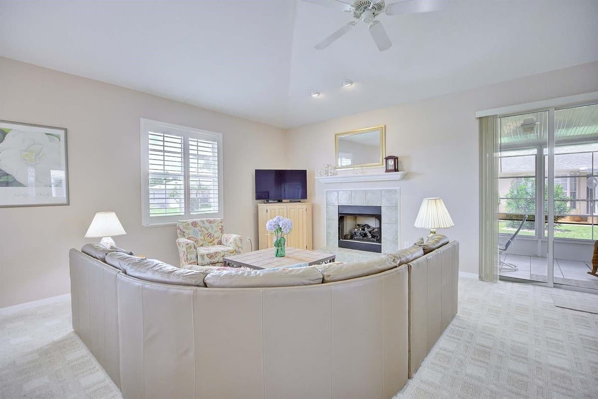 2117 VANTAGE TRACE — photo 16 of 45