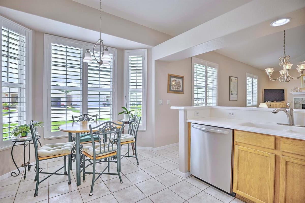 2117 VANTAGE TRACE — photo 11 of 45