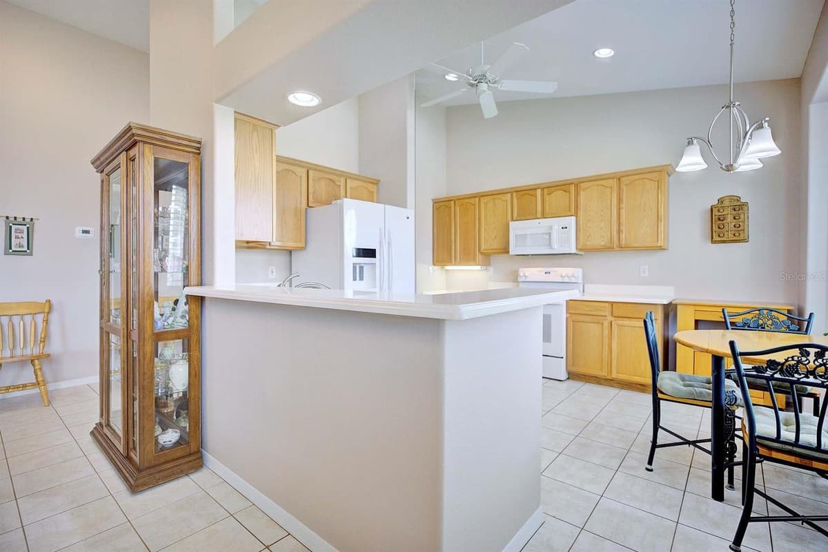 2117 VANTAGE TRACE — photo 12 of 45