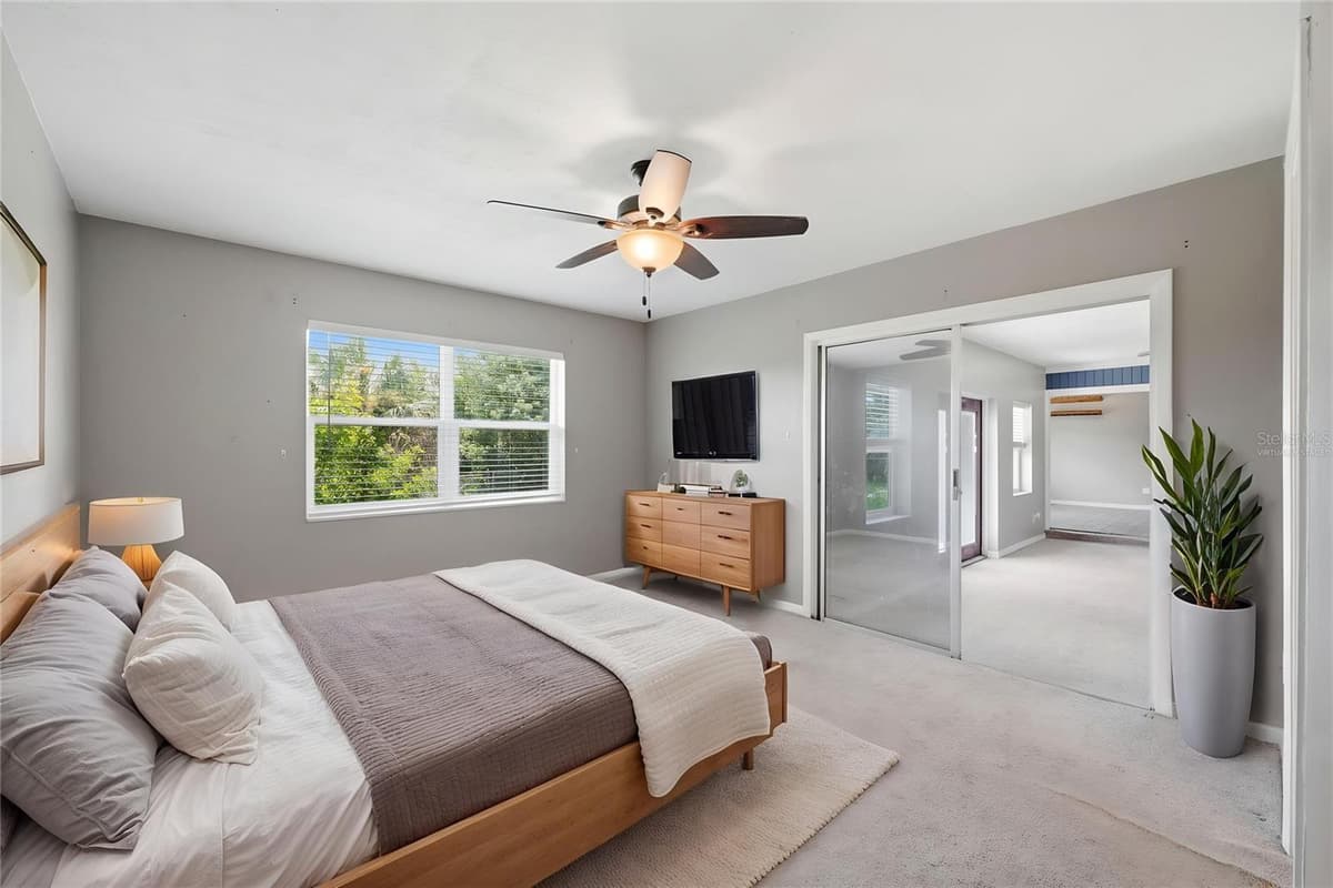 459 SAVOY COURT — photo 10 of 53