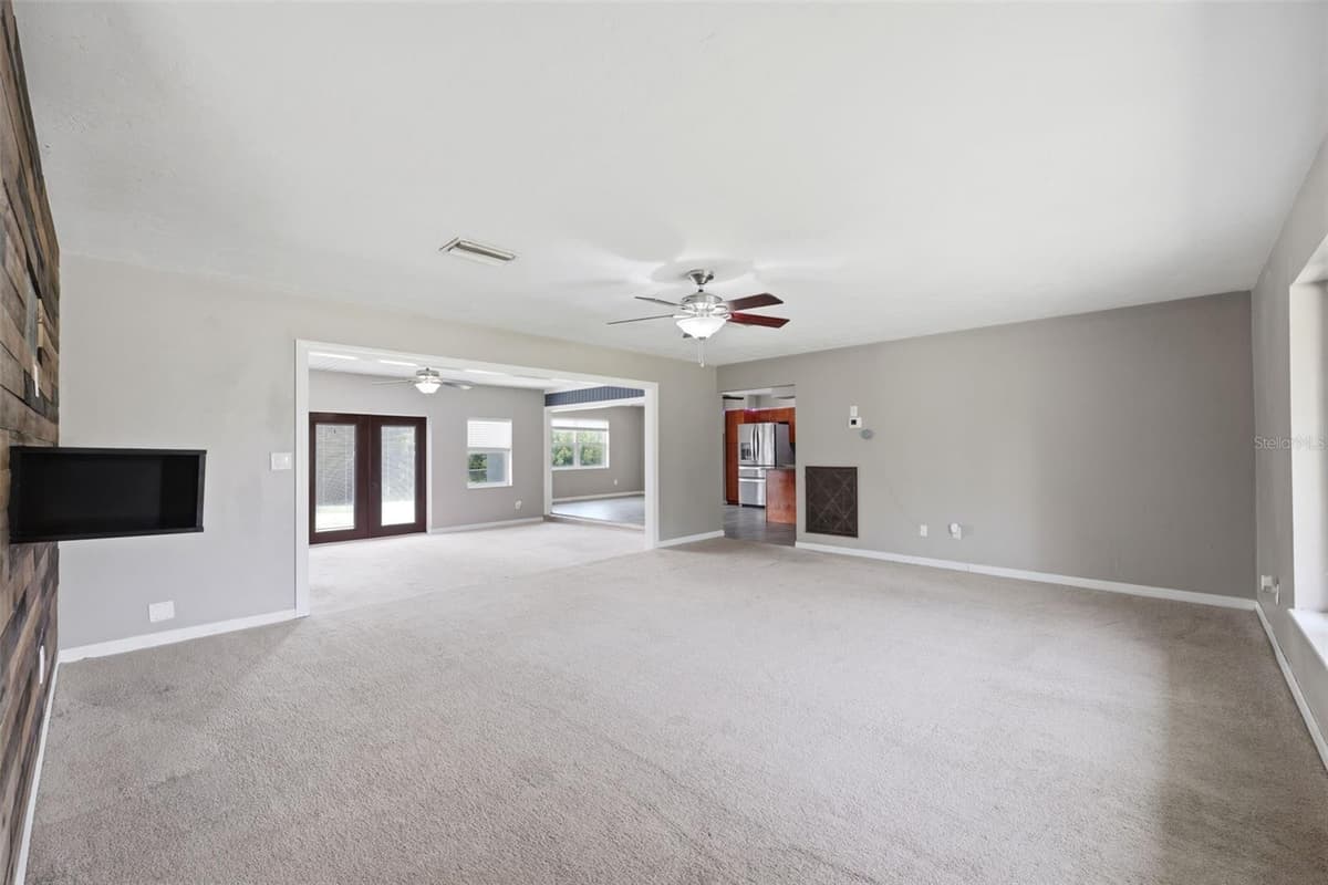459 SAVOY COURT — photo 24 of 53