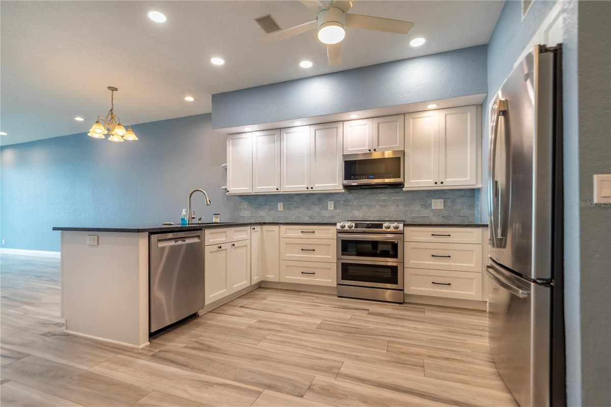4651 MIRABELLA COURT — photo 20 of 80