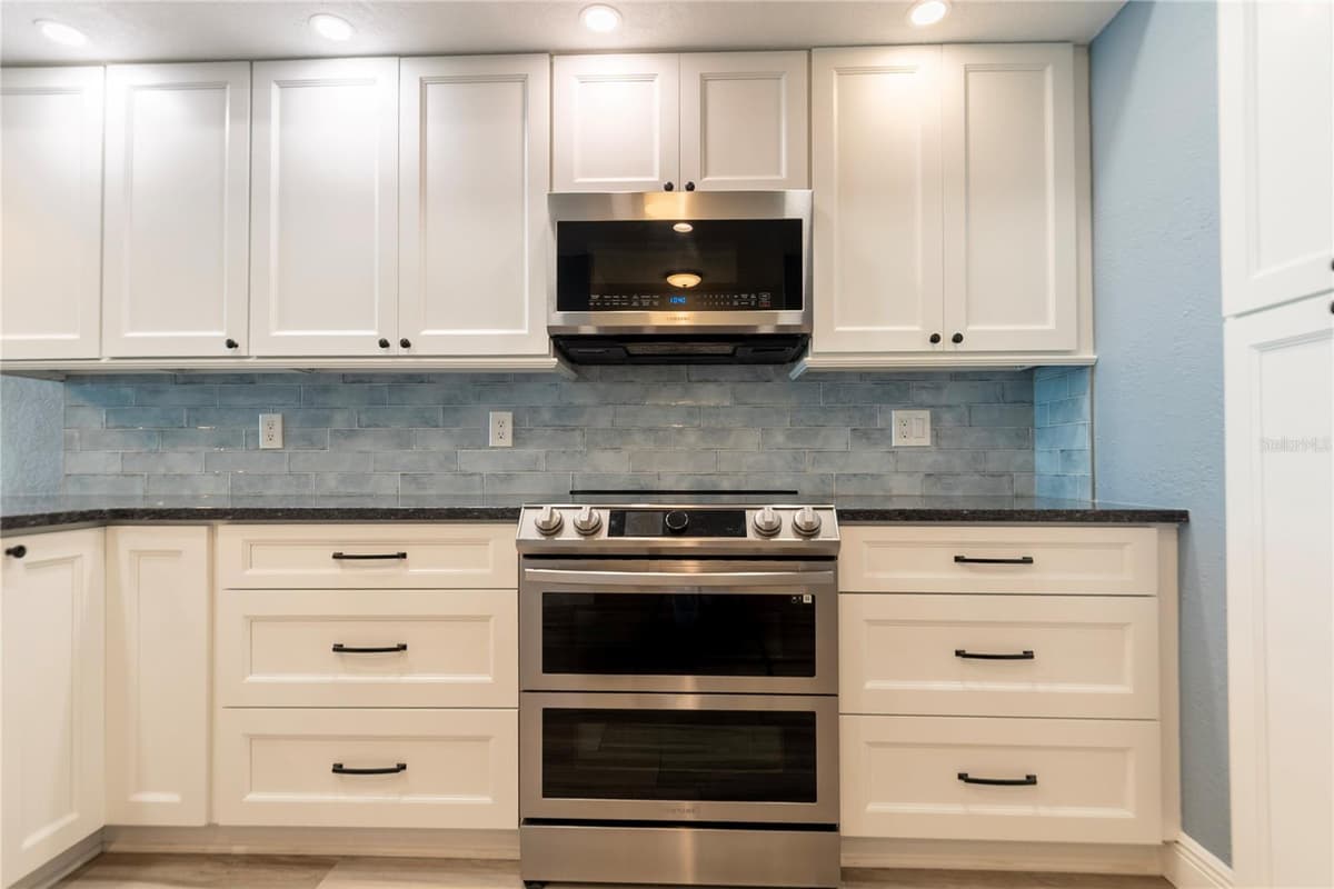 4651 MIRABELLA COURT — photo 16 of 80