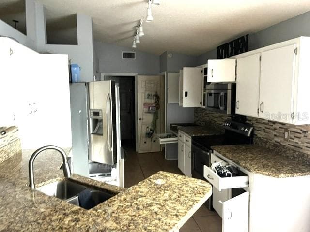 26 SAINT KITTS CIRCLE — photo 2 of 5